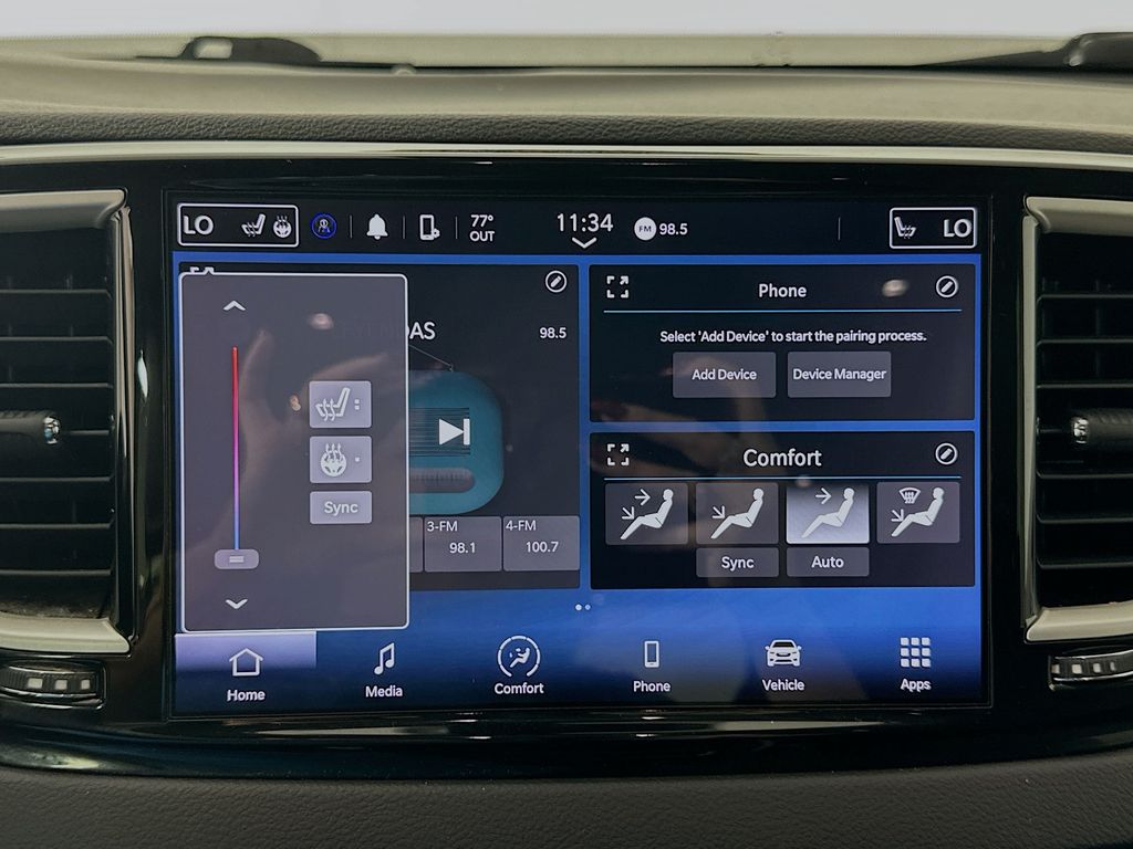 Thumbnail: 2022 Chrysler Pacifica - 20