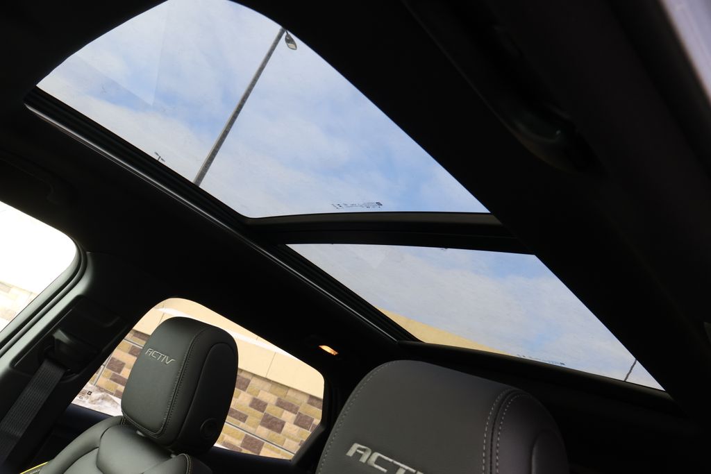 Thumbnail: 2026 Chevrolet TrailBlazer - 16