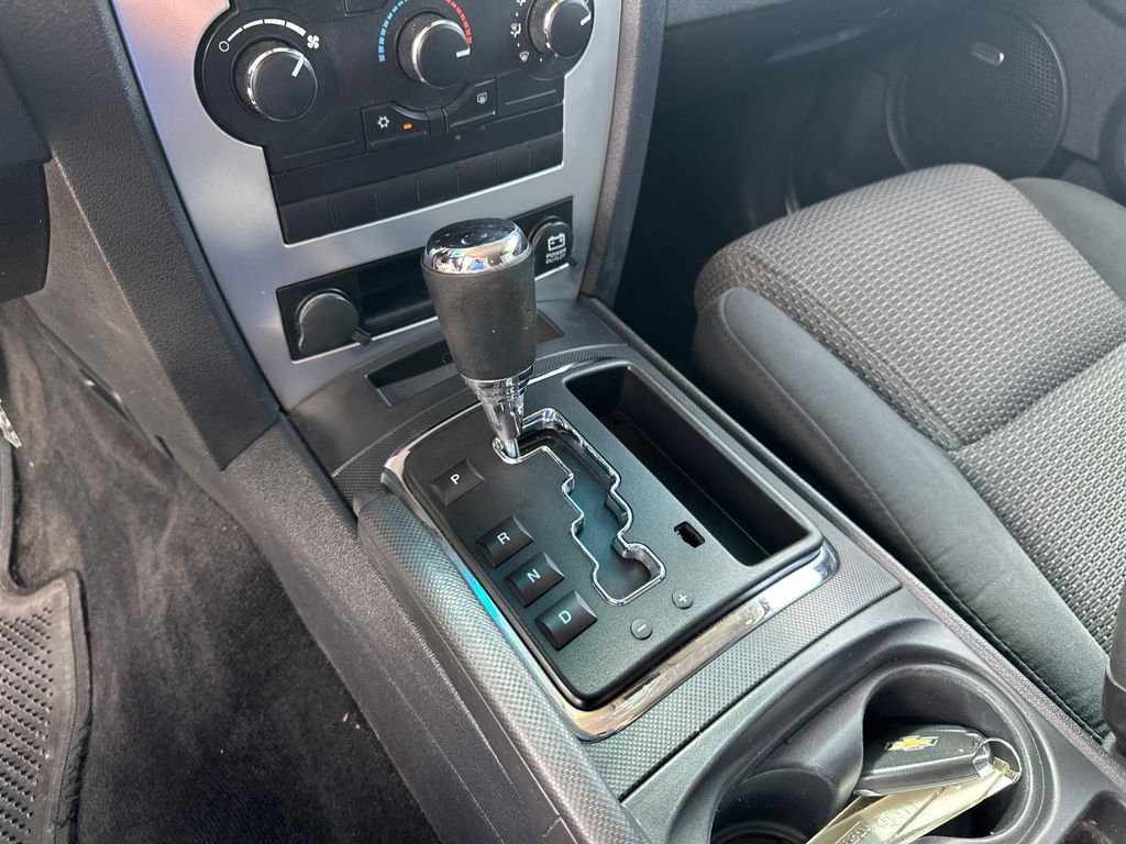 Used Car 2008 Jeep Commander  Sport For Sale Under $10,000 In Austin, Texas