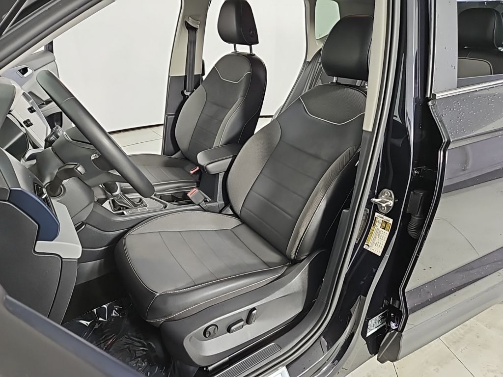 Thumbnail: 2023 Volkswagen Taos - 21