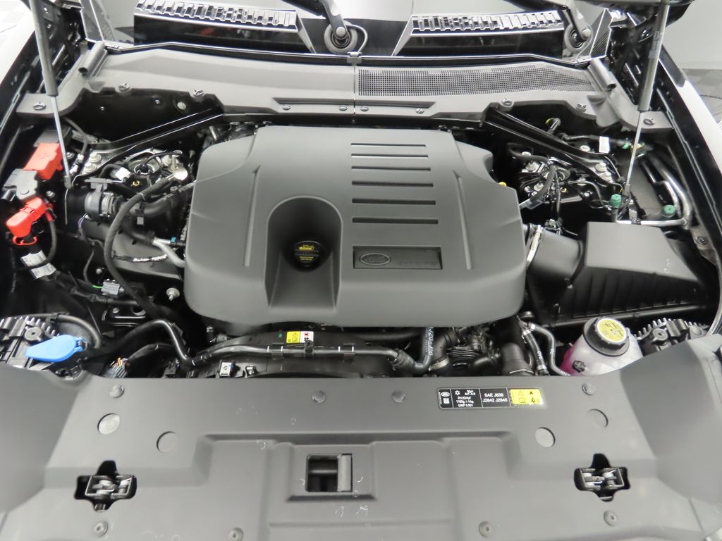 Thumbnail: 2025 Land Rover Defender - 31