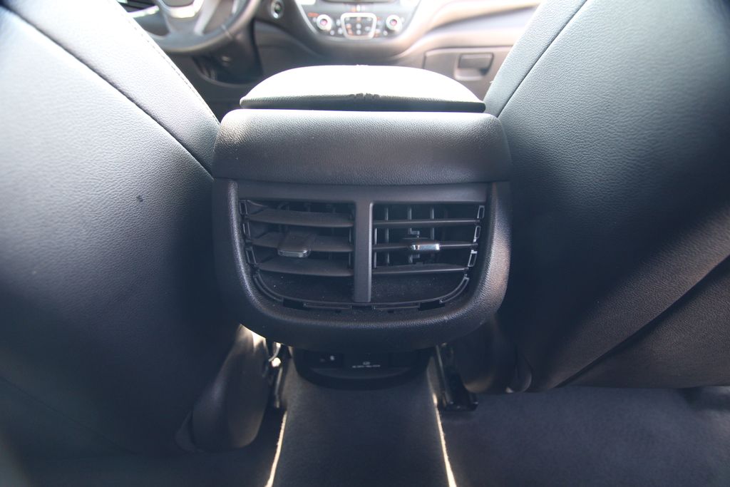 Used 2024 Chevrolet Malibu Sedan