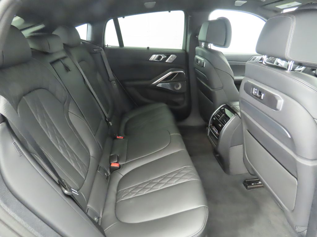 Thumbnail: 2026 BMW X6 - 23