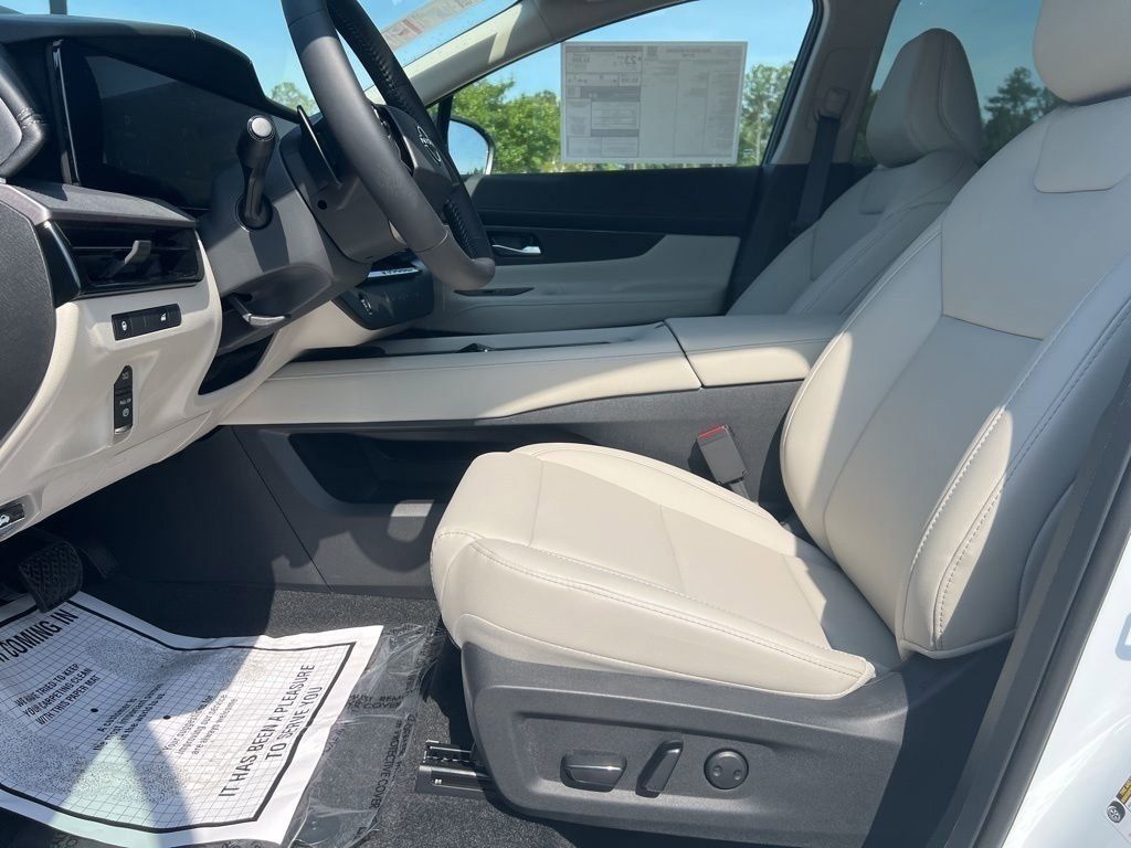 2025 Everest White Pearl Tricoat Nissan Murano SV FWD SUV