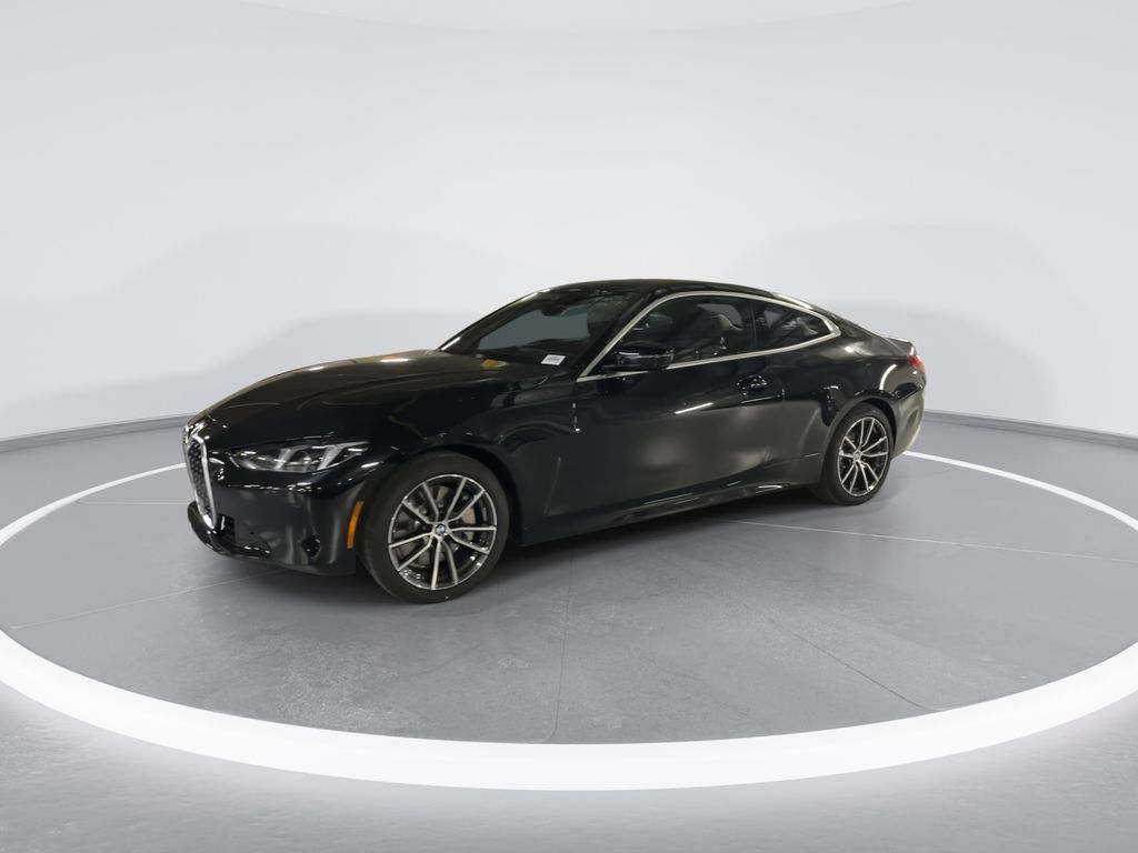 Thumbnail: 2026 BMW 4 Series - 4