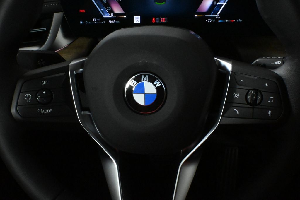 Thumbnail: 2025 BMW X1 - 19