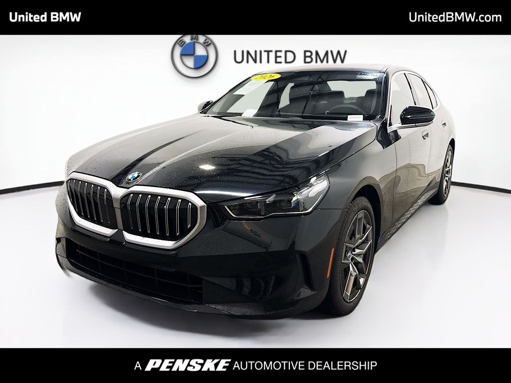 Thumbnail: 2026 BMW 5 Series - 1
