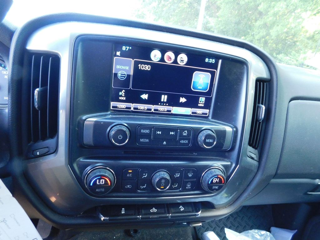 Thumbnail: 2015 Chevrolet Silverado 1500 - 9