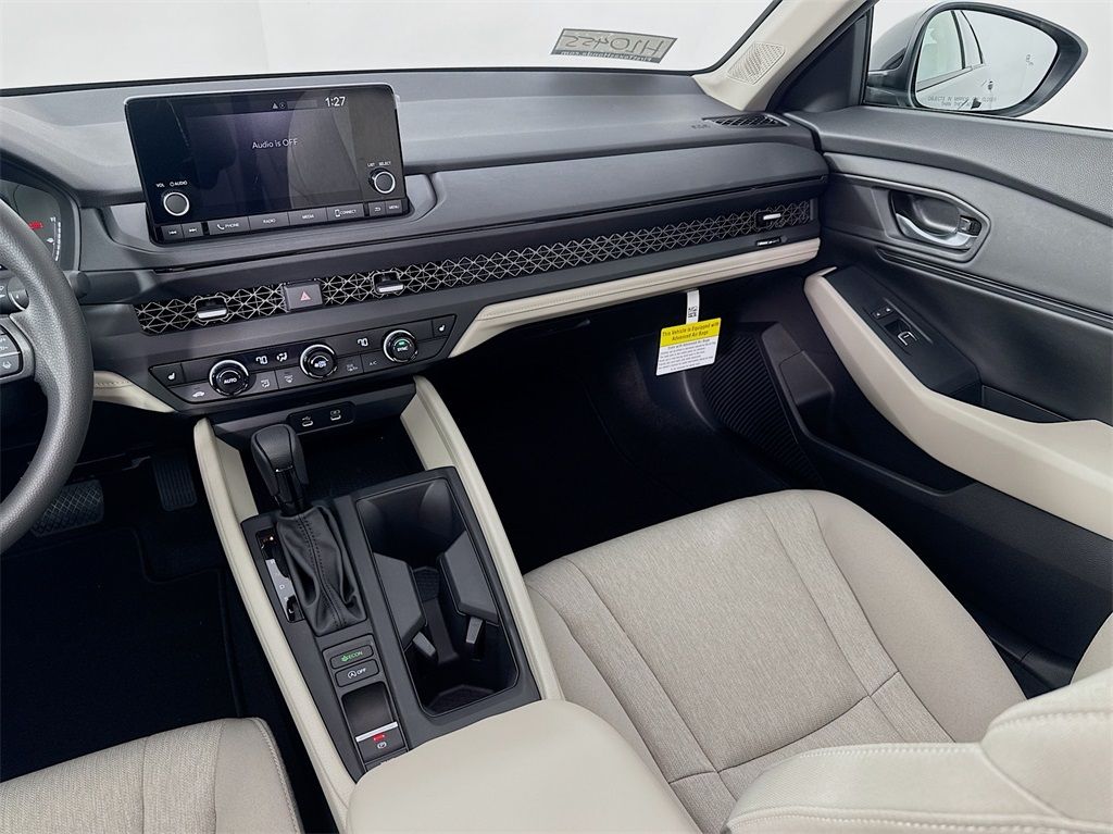 2025 Honda Accord SE photo