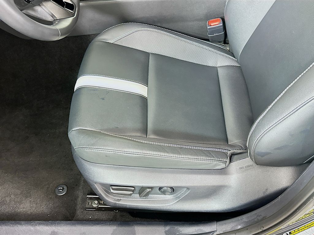 Thumbnail: 2025 Toyota Camry - 20