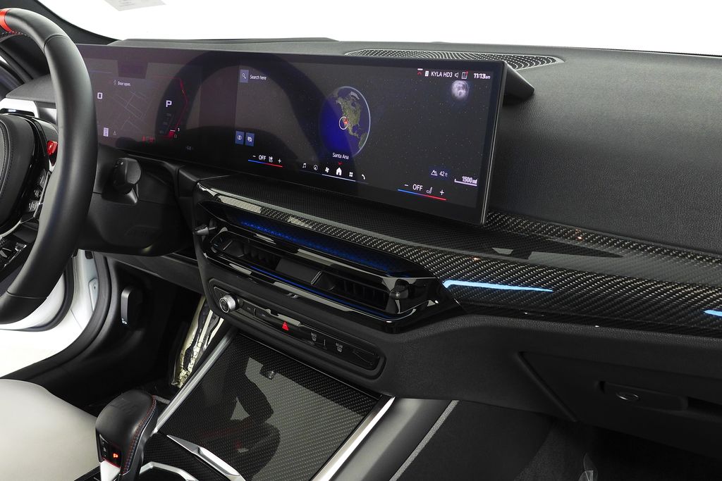 Thumbnail: 2025 BMW M4 - 15