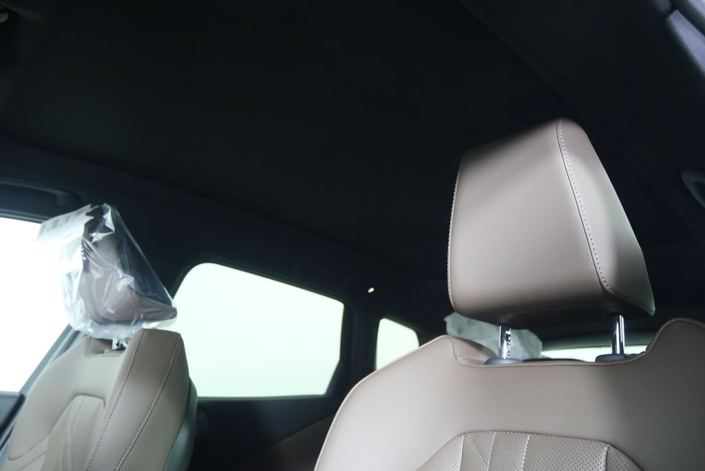 Thumbnail: 2026 BMW X3 - 11