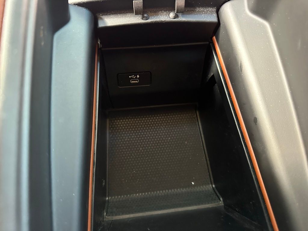 Thumbnail: 2023 BMW X6 - 27