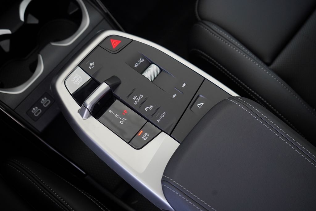 Thumbnail: 2026 BMW X1 - 18