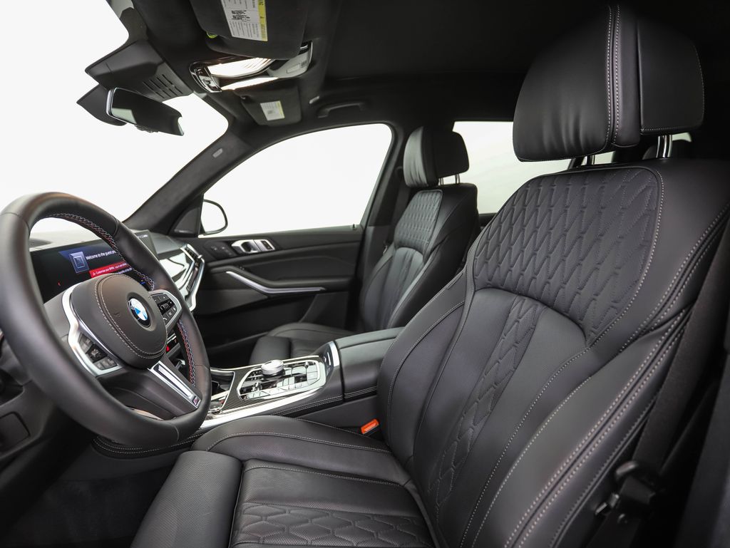 Thumbnail: 2026 BMW X7 - 11