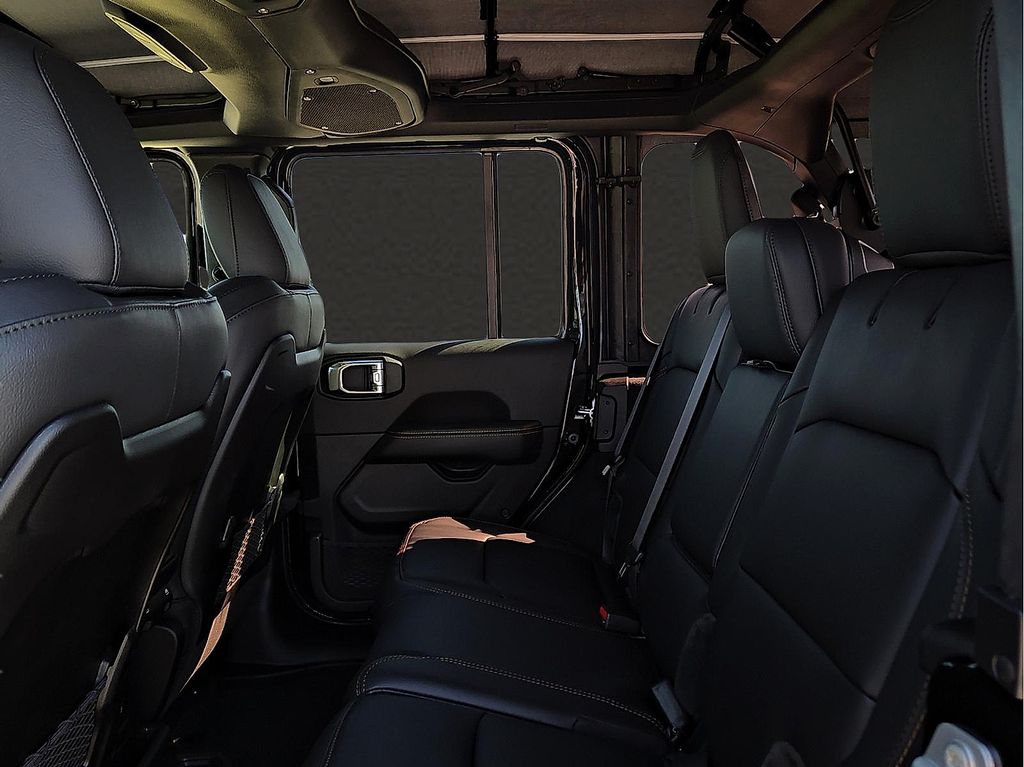 New 2026 Jeep Wrangler For Sale in Farmington, AR