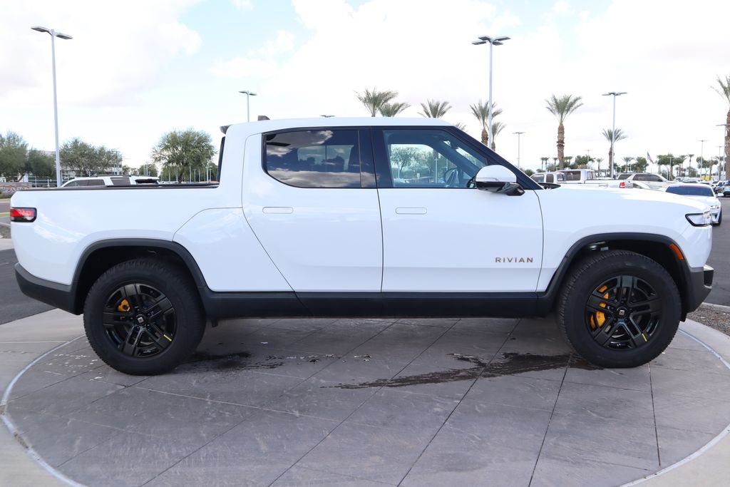 Thumbnail: 2022 Rivian R1T - 4