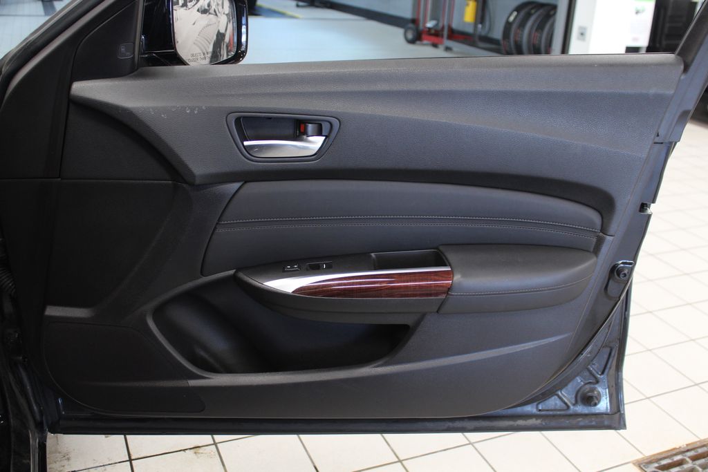 Thumbnail: 2015 Acura TLX - 26