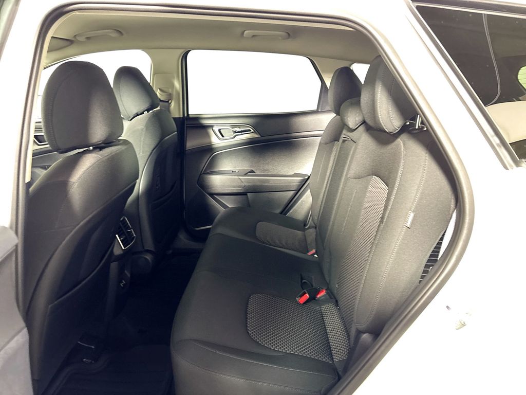 2026 Kia Sportage Hybrid S