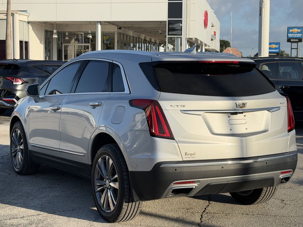 used 2020 Cadillac XT5 car, priced at $22,694