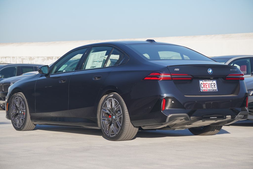 Thumbnail: 2026 BMW i5 - 7