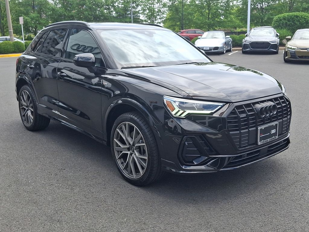 Thumbnail: 2025 Audi Q3 - 3