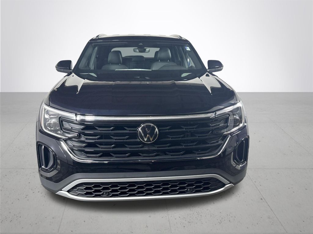 2025 Volkswagen Atlas Cross Sport SE photo 2