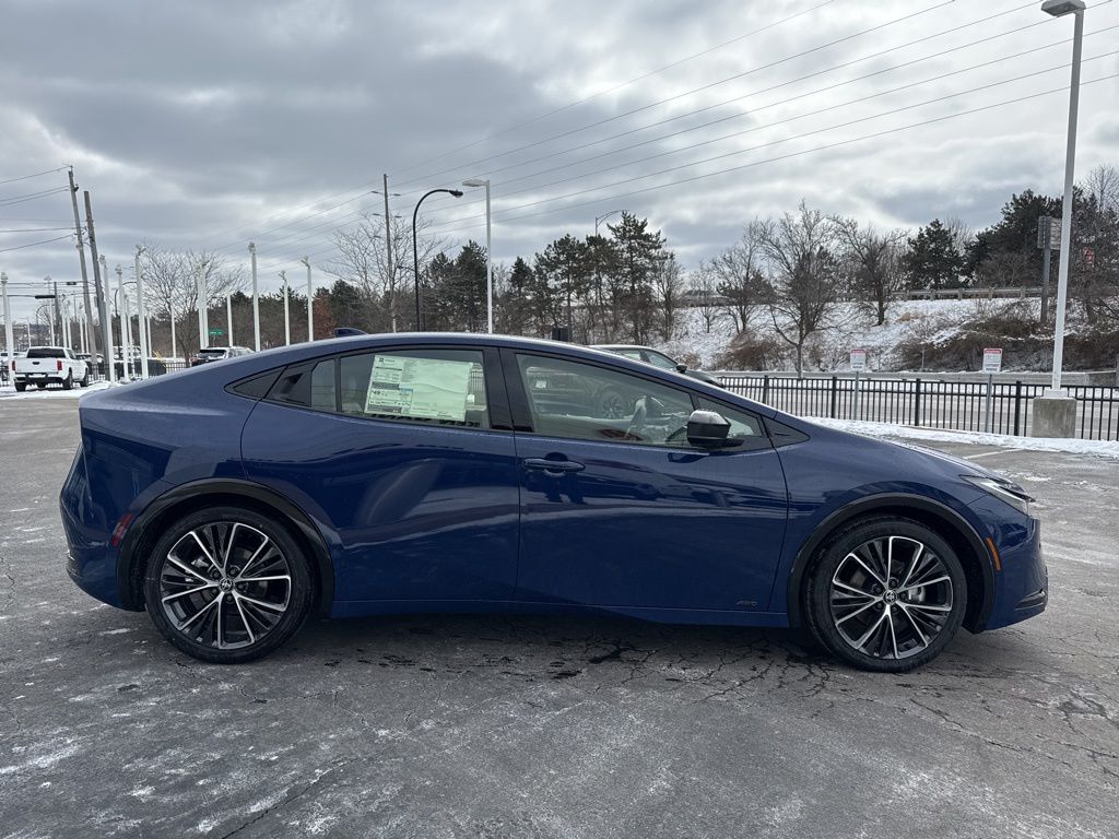 2024 Toyota Prius XLE photo