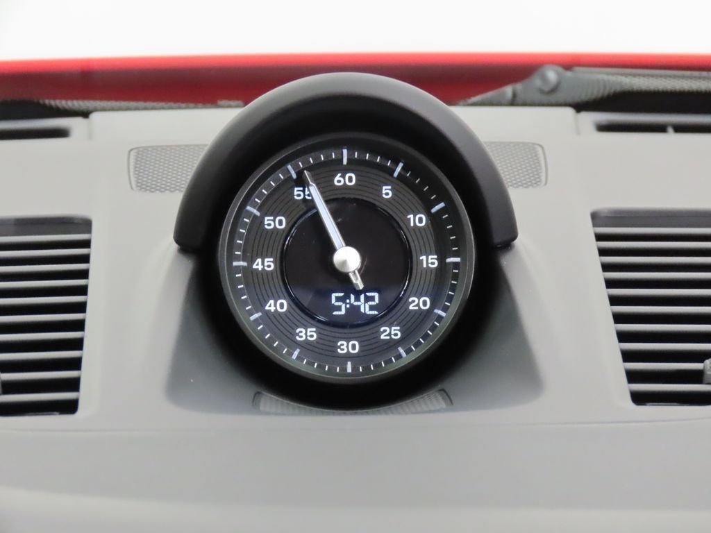 Thumbnail: 2026 Porsche 911 - 24