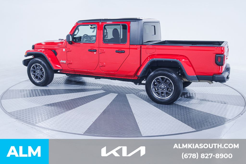 2023 Jeep Gladiator Overland photo 5