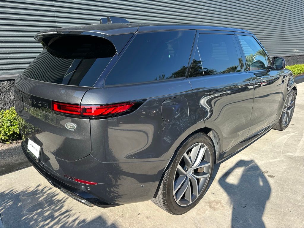 Thumbnail: 2023 Land Rover Range Rover Sport - 9
