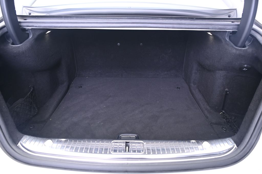 Thumbnail: 2016 Mercedes-Benz S-Class - 15