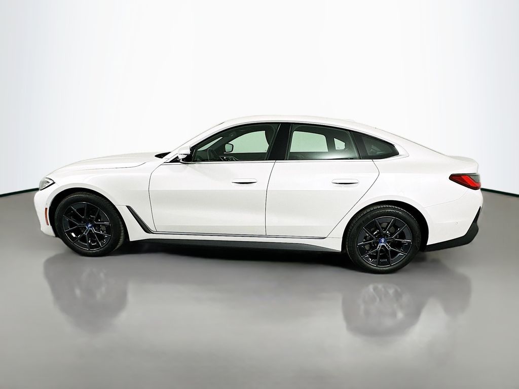 Thumbnail: 2023 BMW i4 - 8