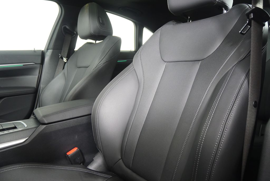 Thumbnail: 2025 BMW 4 Series - 11