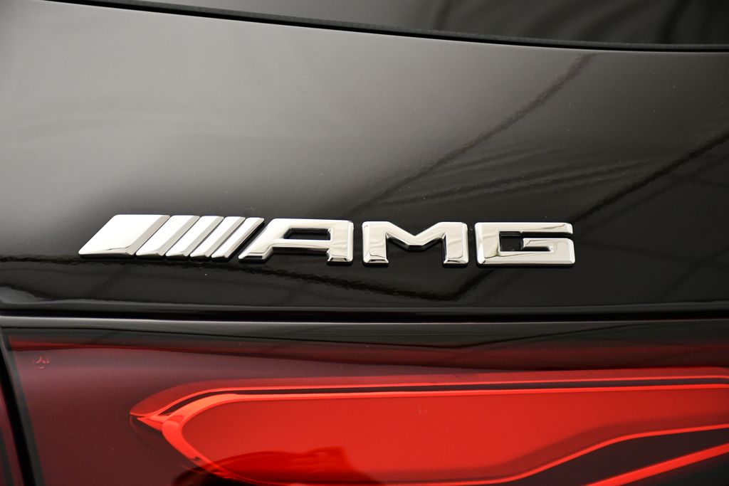 Thumbnail: 2026 Mercedes-Benz GLC - 10