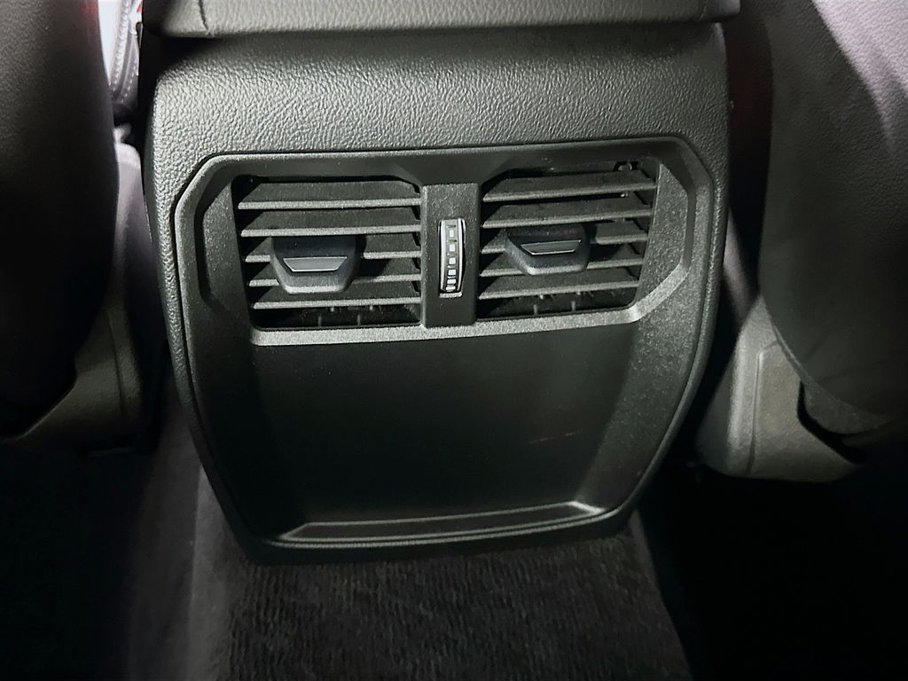 Thumbnail: 2026 BMW 4 Series - 26