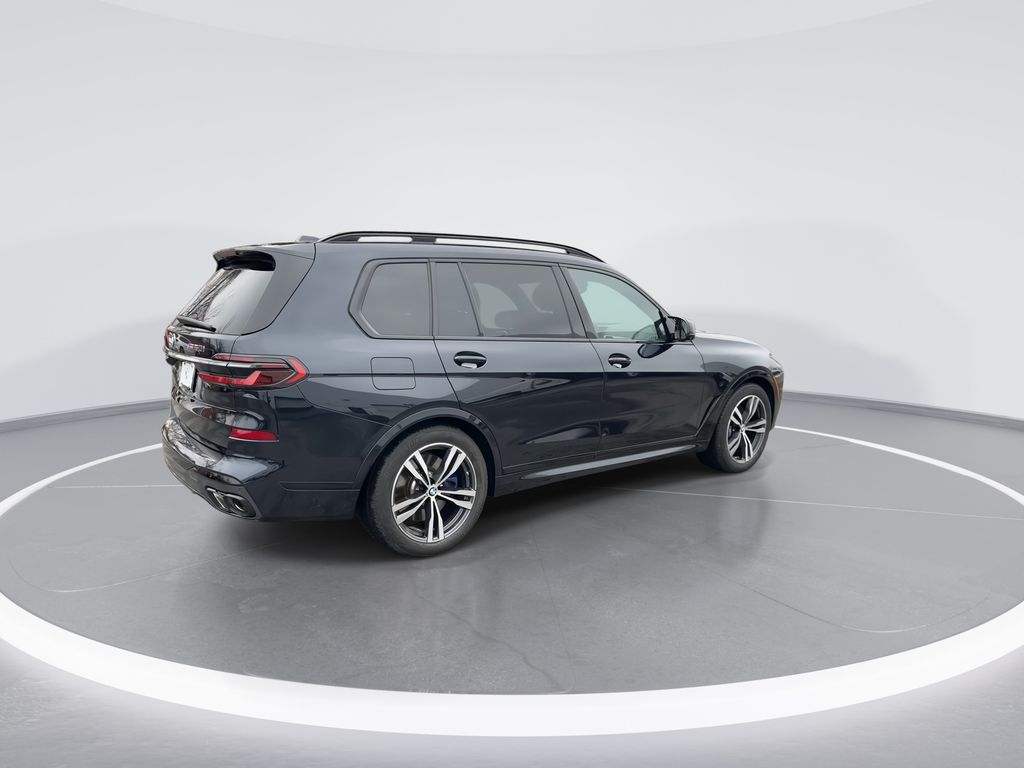 Thumbnail: 2025 BMW X7 - 8
