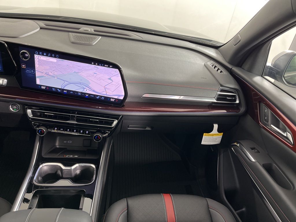 Thumbnail: 2026 Chevrolet Traverse - 19