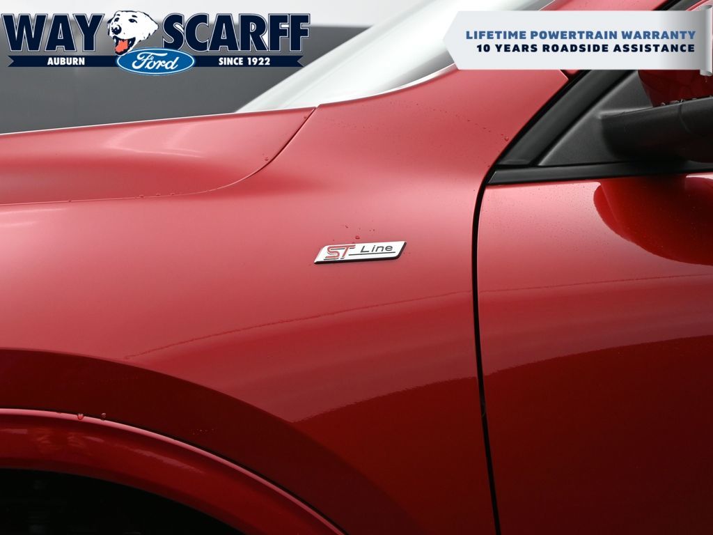 2025 Ford Escape ST-Line Elite