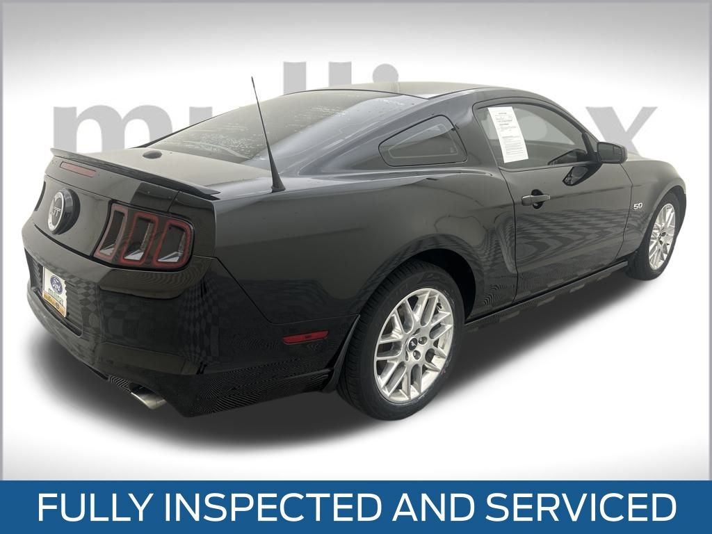 2013 Ford Mustang GT Premium photo 3