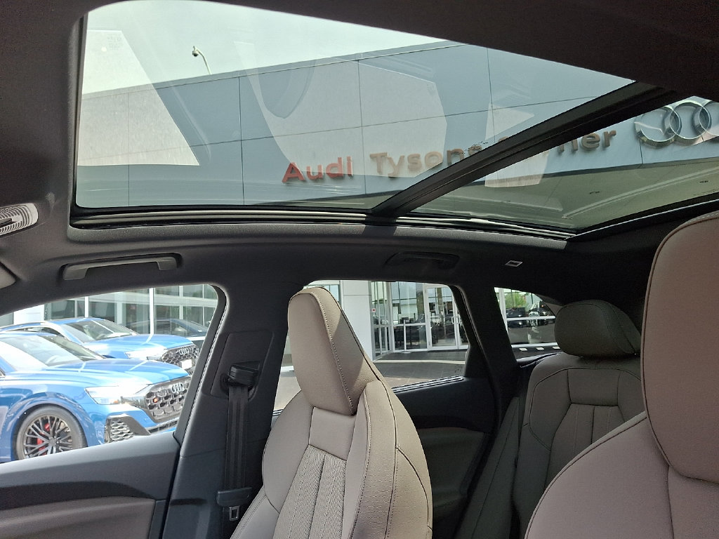 Thumbnail: 2026 Audi Q5 - 11