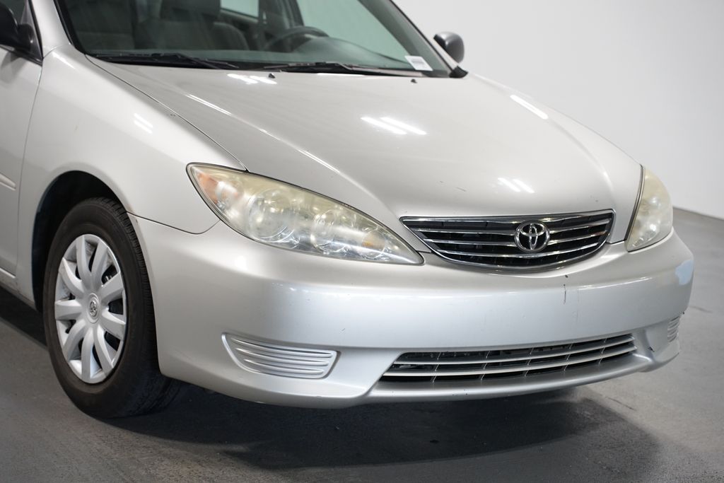 Thumbnail: 2005 Toyota Camry - 4