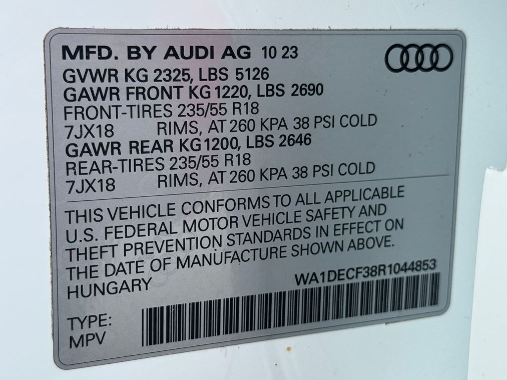 2024 Audi Q3 Premium 45 TFSI S line quattro Tiptronic