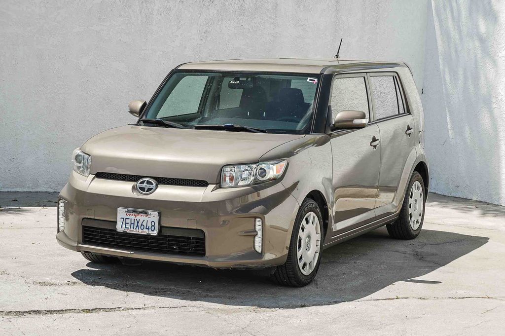 Army Rock Metallic 2013 Scion xB Wagon Front-Wheel Drive 4-Speed Automatic Overdrive