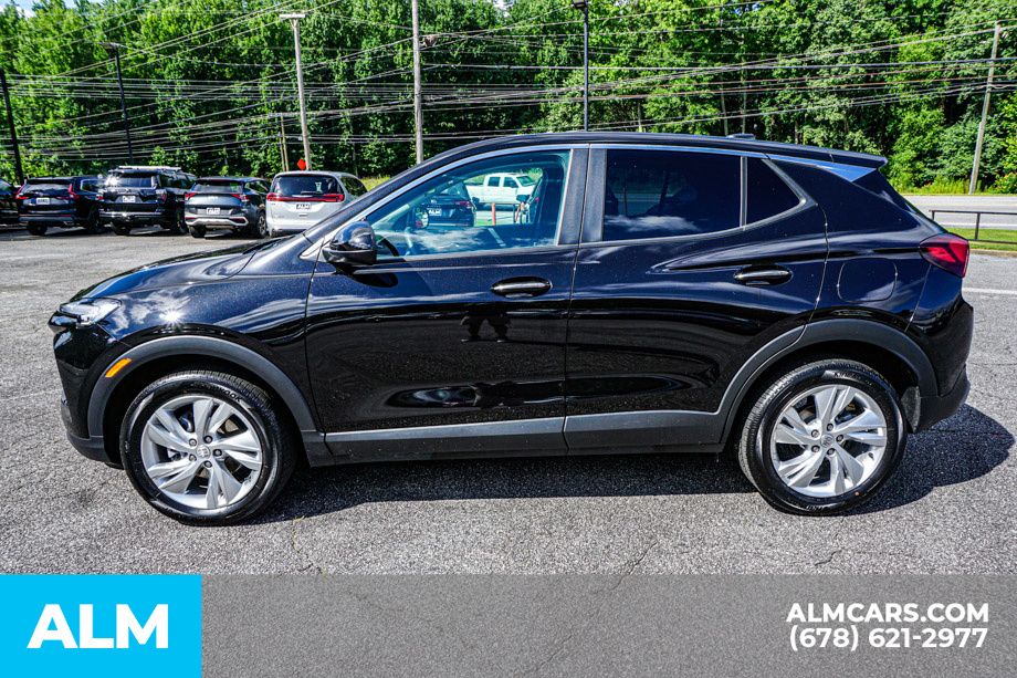 Used 2025 Black Buick Preferred image 7