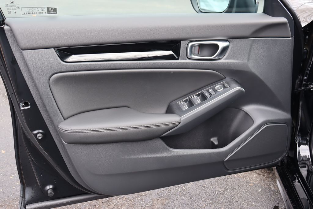 2025 Honda Civic Sport Touring 28