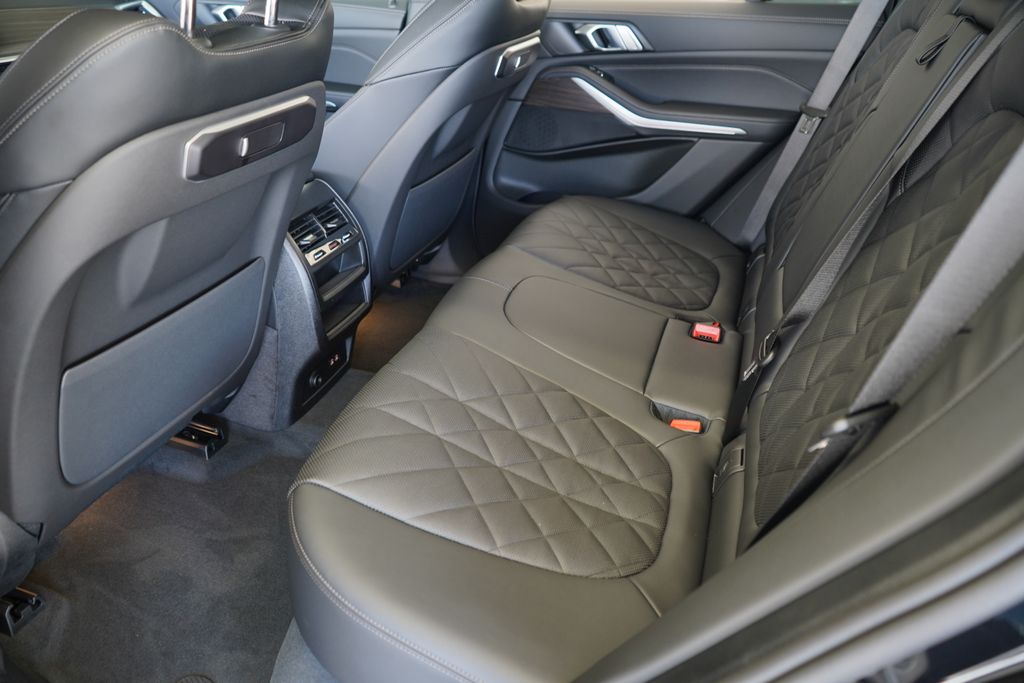 Thumbnail: 2026 BMW X5 - 19