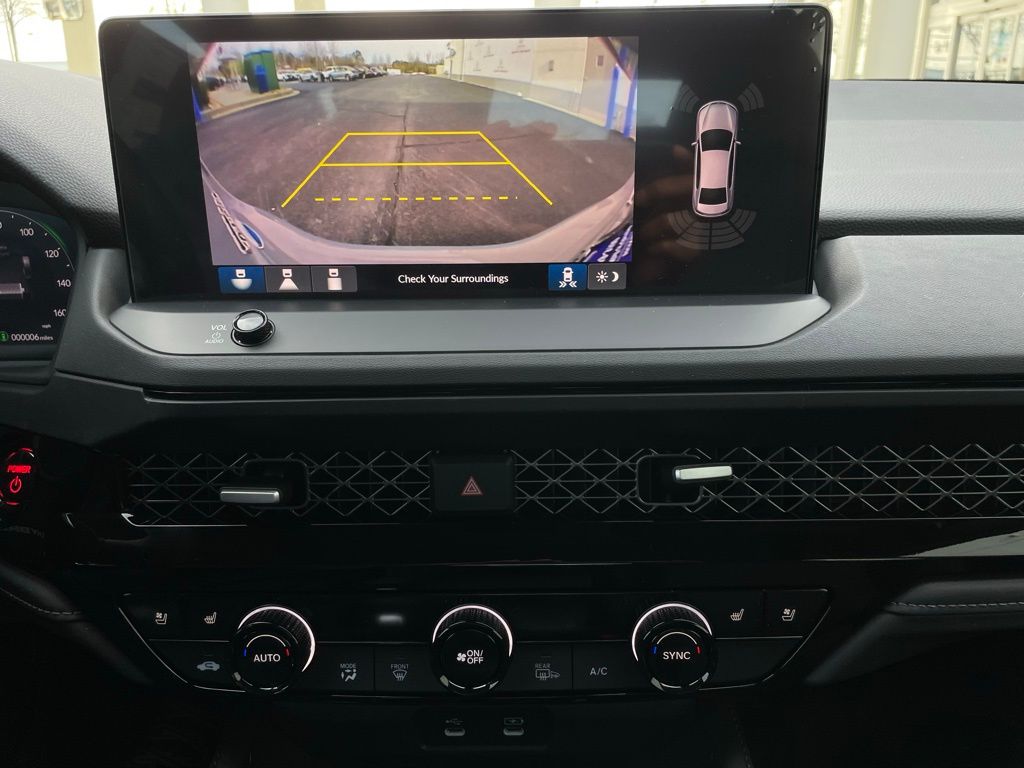 2025 Honda Accord Touring 18