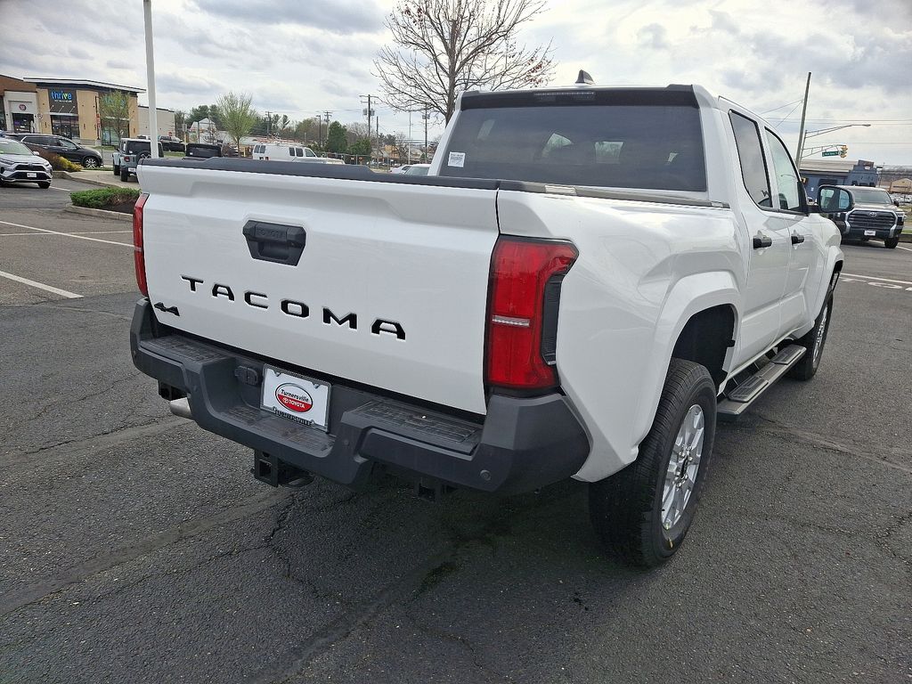 2025 Toyota Tacoma SR 4