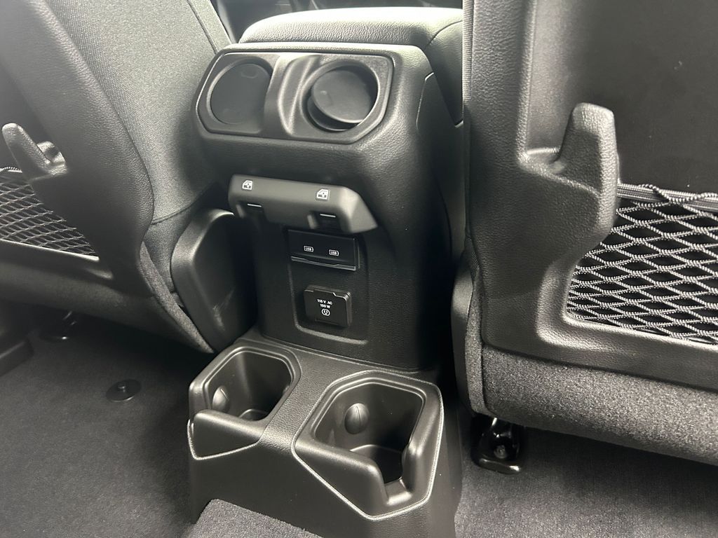 New 2026 Bright White Clearcoat Jeep Rubicon image 19